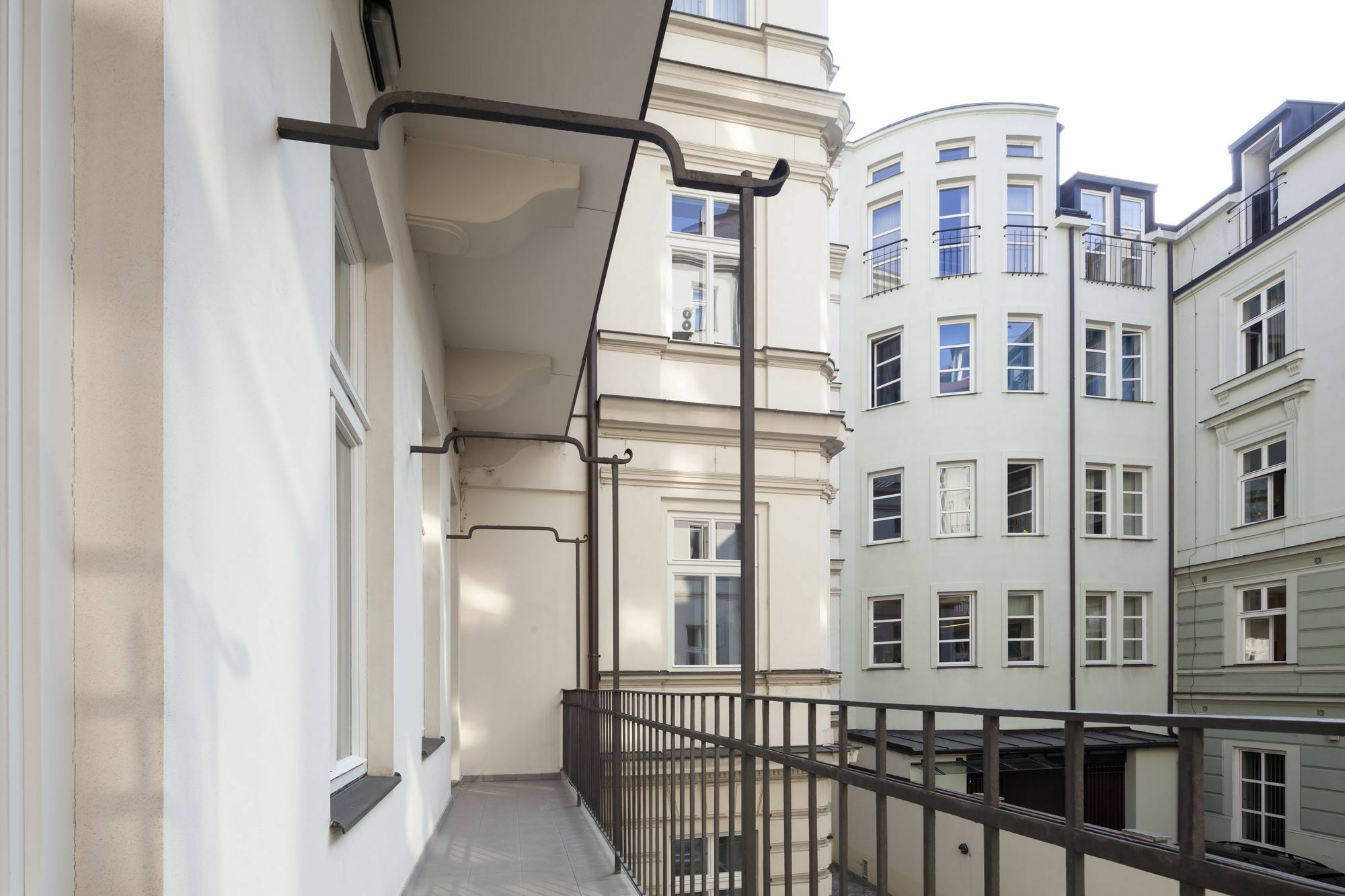 Capital Apartments Praha Bagian luar foto