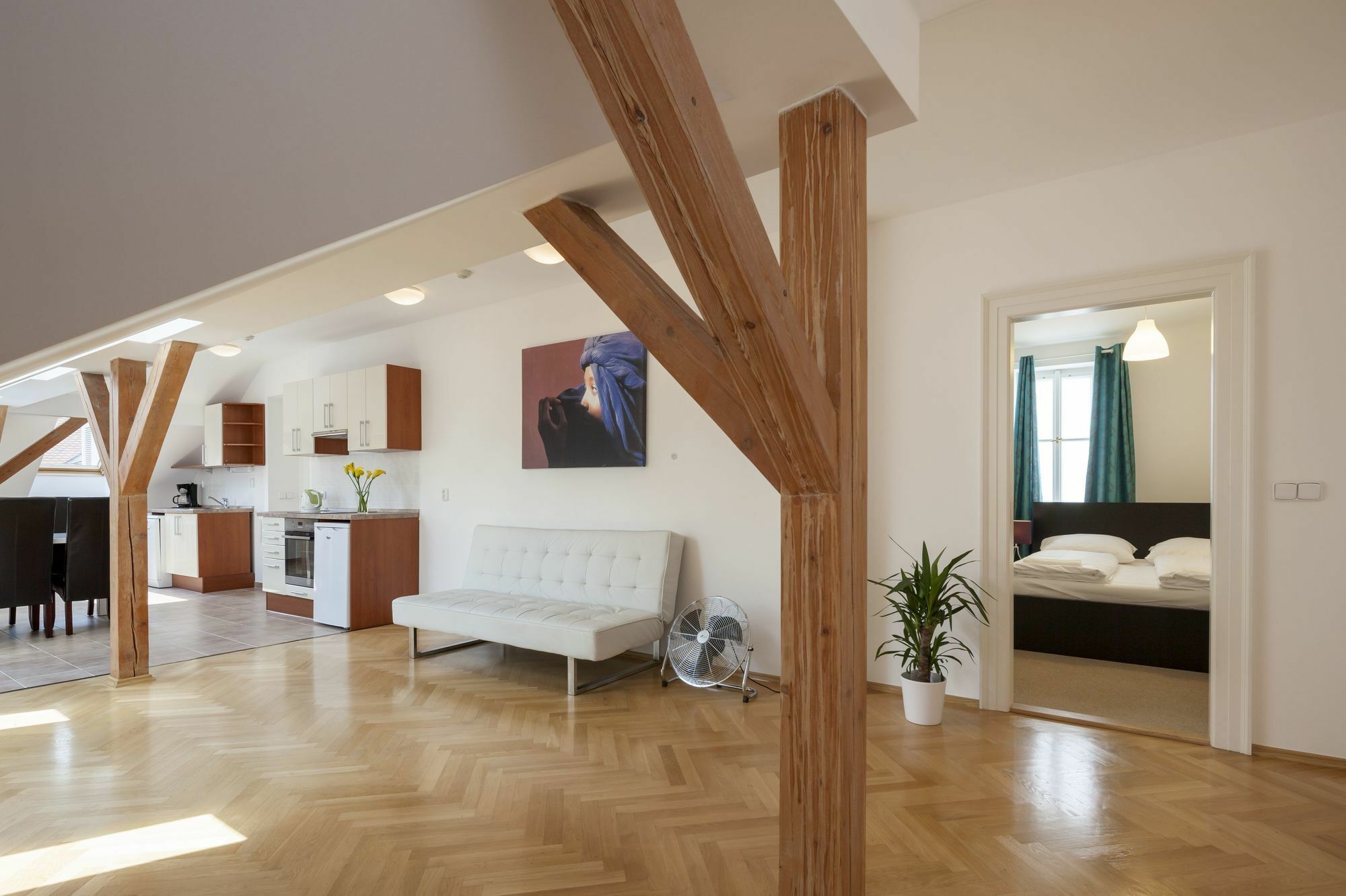 Capital Apartments Praha Bagian luar foto